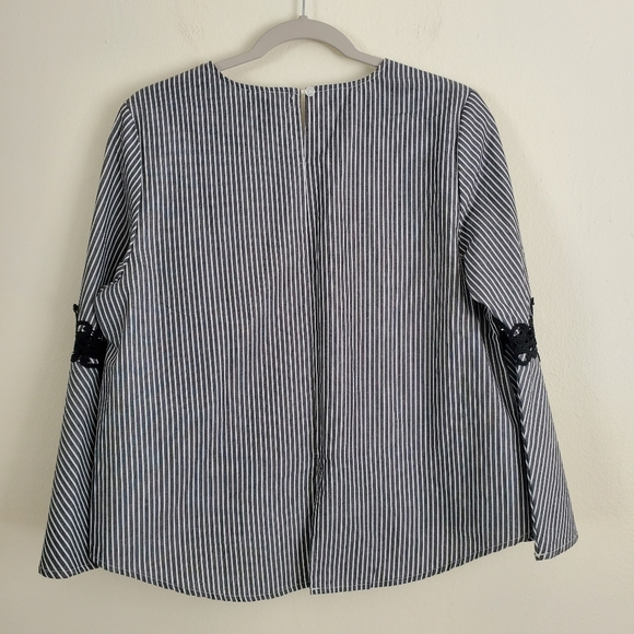 Passport Striped 100% Cotton Bell Sleeve Top - Picture 6 of 9